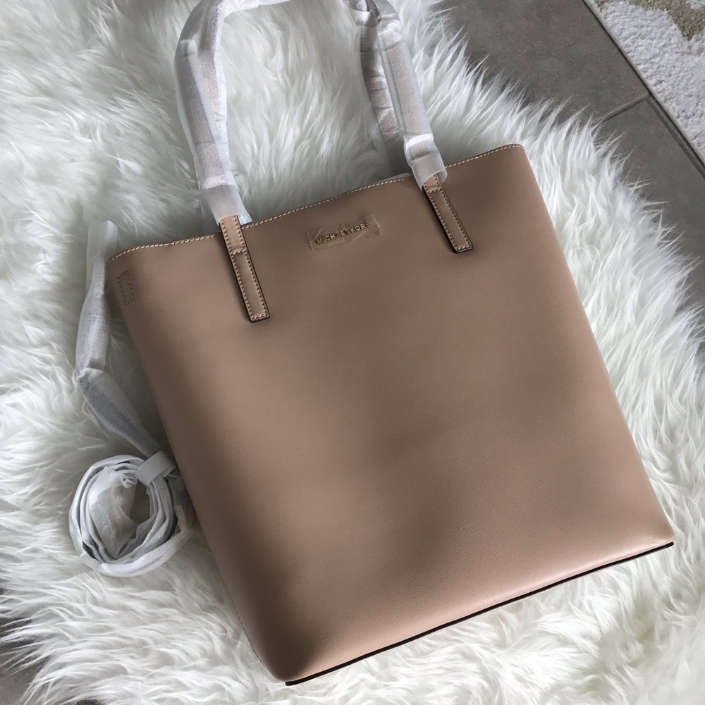Michael Kors Emry Leather Tote